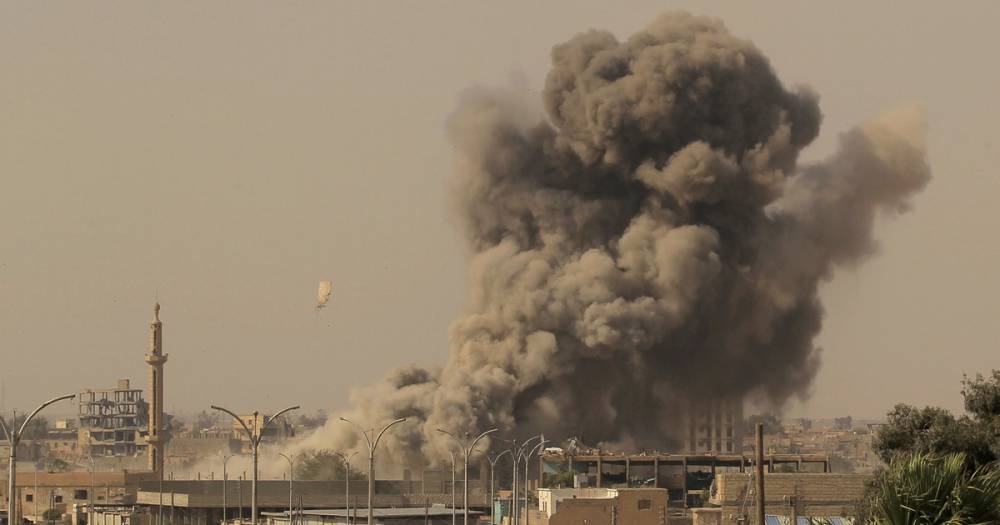 Названо примерное число жертв многомесячной битвы за "столицу" ИГИЛ