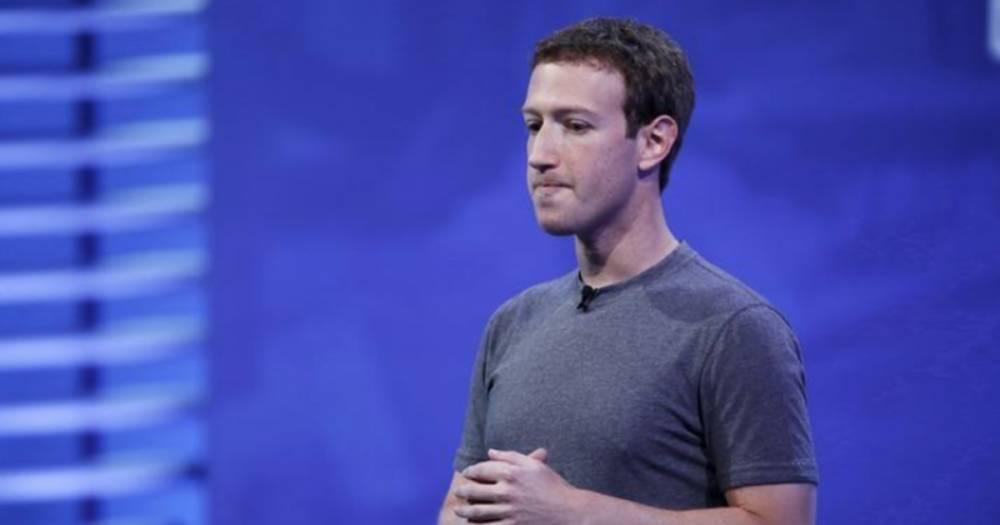 Цукерберг извинился за то, что Facebook разобщает людей