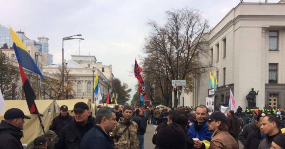 "Украина после Порошенко". У Рады началось вече, созванное Саакашвили