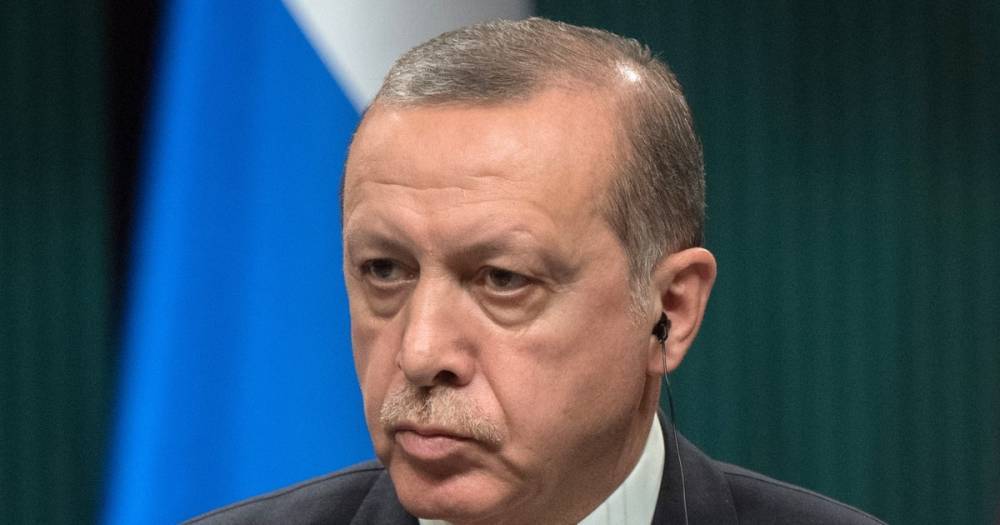 Эрдоган предложил РФ и США вывести войска из Сирии