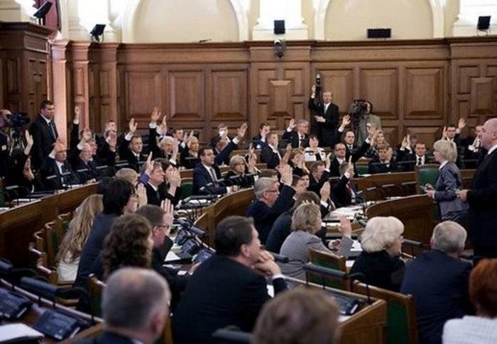 Сейм Латвии законодательно уровняет участников войны со стороны СССР и фашистской Германии