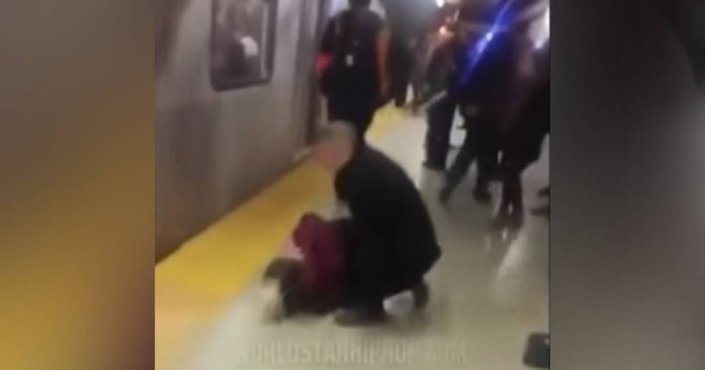 В канадском метро поезд сбил музыканта