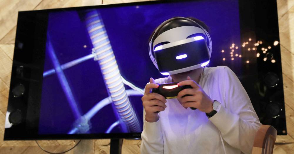 Sony будет снижать цену на PlayStation VR