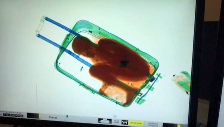 После введения безвиза украинка пыталась провезти ребенка в Польшу в чемодане