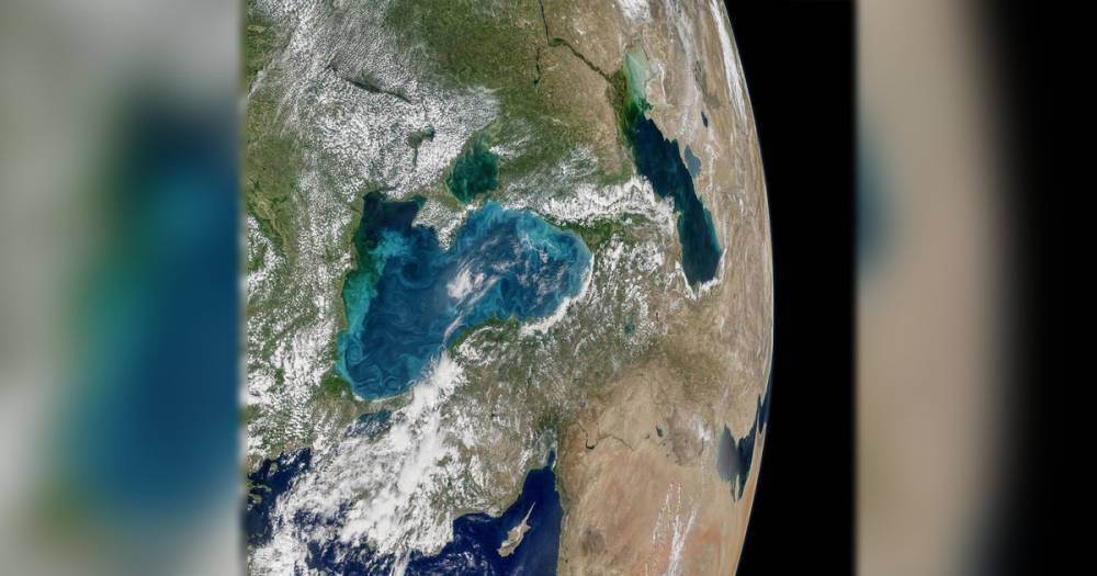 Учёные НАСА сообщили об изменении цвета Чёрного моря