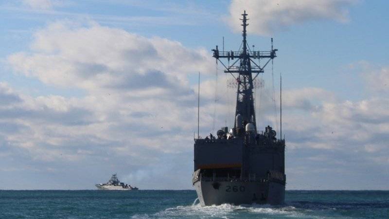ВМС РФ проследят за учениями США и Украины на Черном море