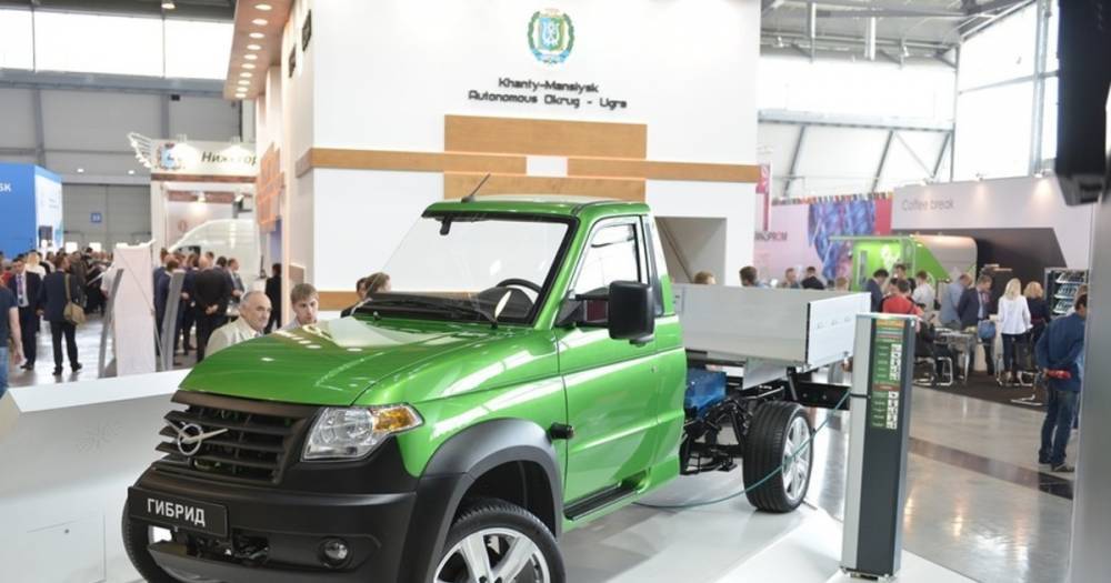 УАЗ показал прототип гибридного автомобиля "Профи"