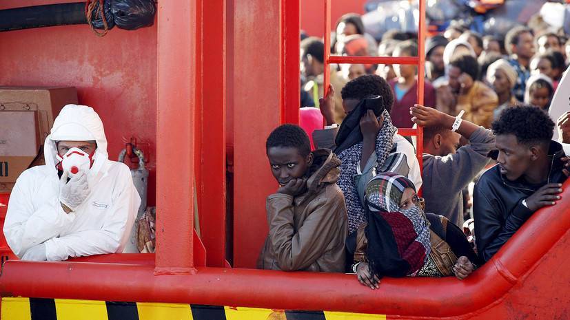 «Евросоюз ничего не делает»: жители Сицилии о наплыве беженцев