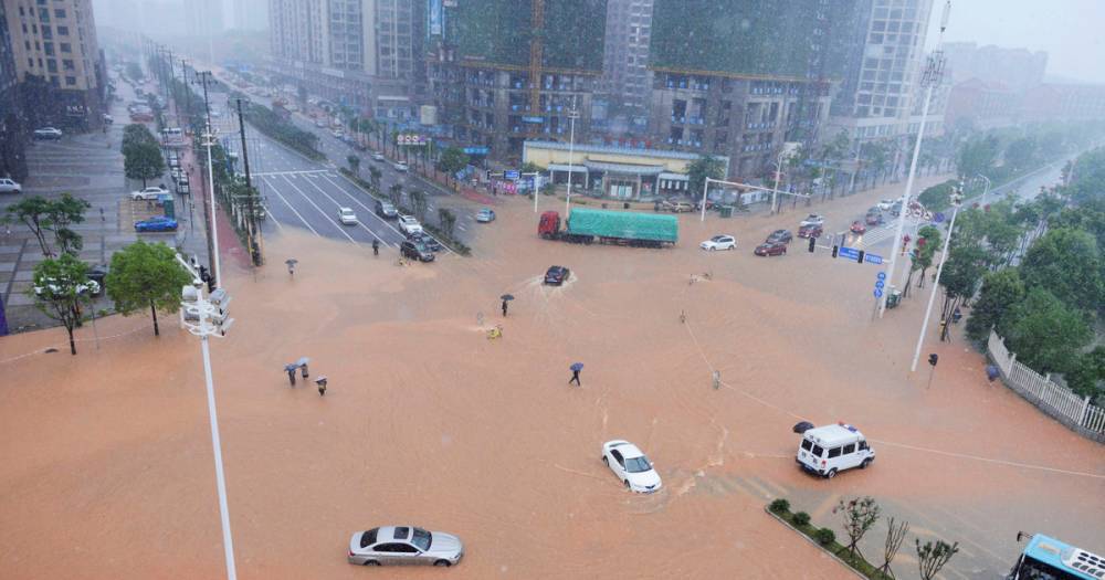 Из-за наводнений на юге Китая погибло десять человек