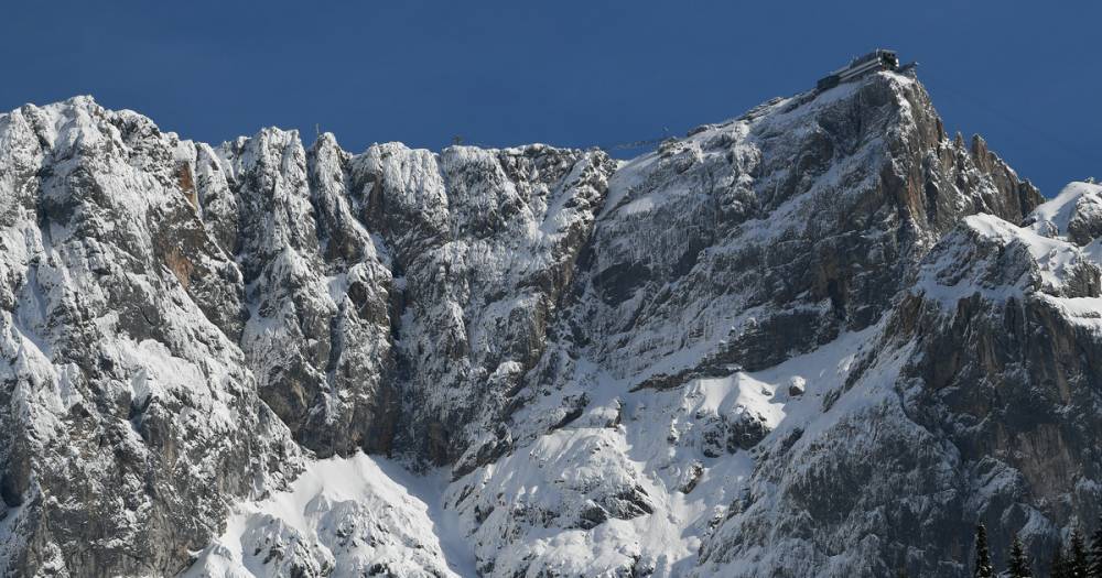 Во французских Альпах нашли останки жертв авиакатастрофы 50-летней давности