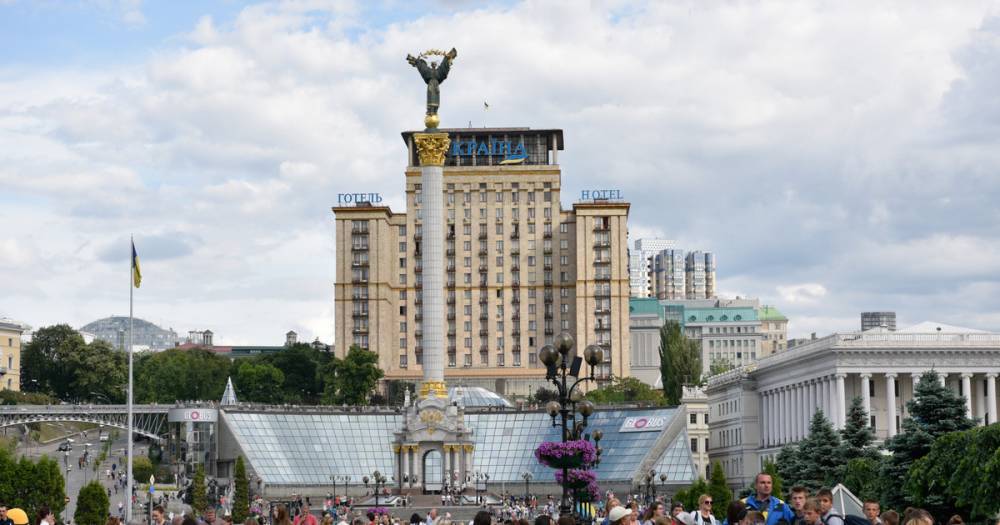 Киевские власти назвали условие выступления российских артистов на Украине
