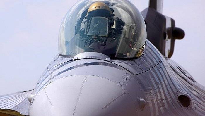 США отказались направить в Турцию инструкторов пилотов F-16 - topwar.ru - США - Турция