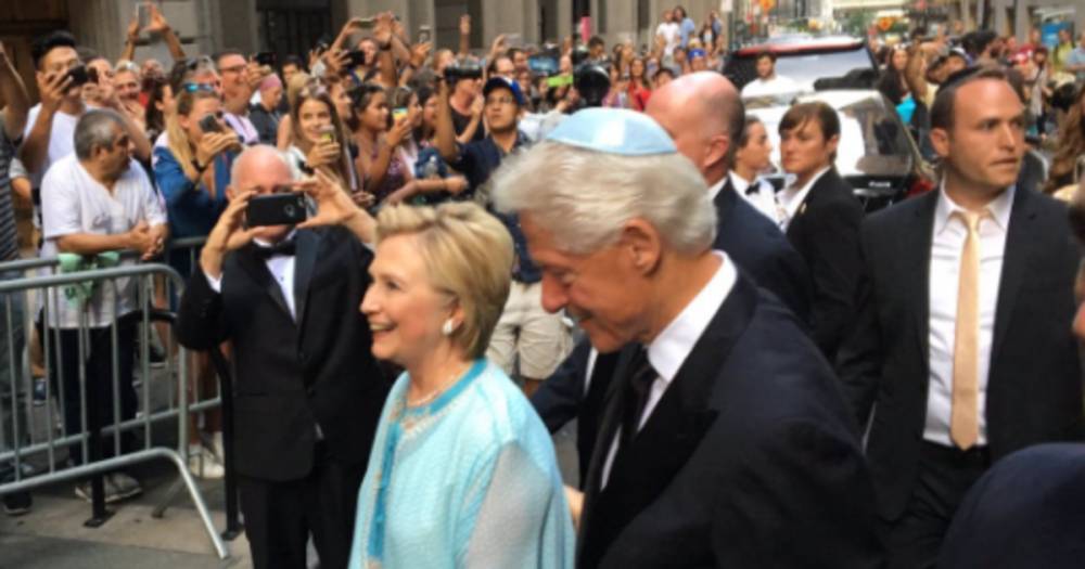 Супруги Клинтон и младшая дочь Трампа стали гостями на одной еврейской свадьбе