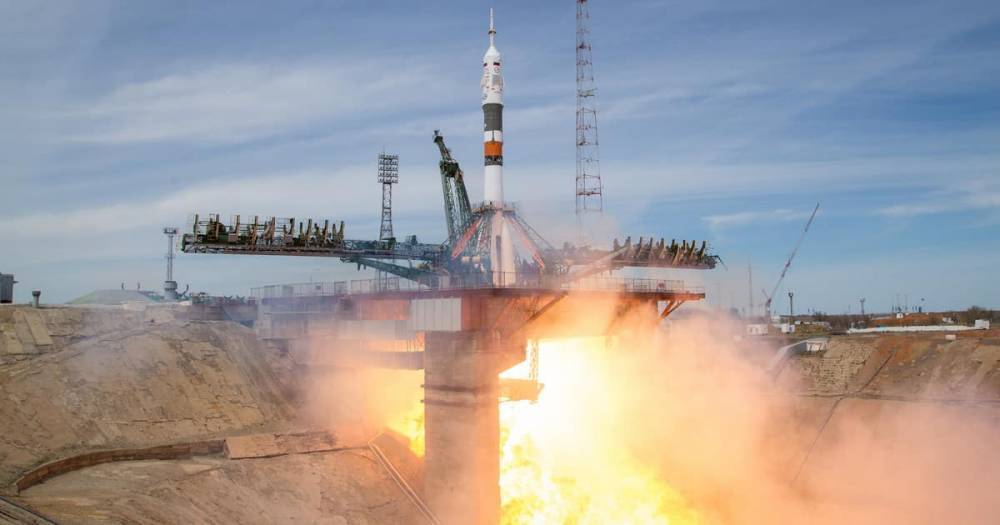 Астронавты из России и США выжили после аварии при запуске ракеты-носителя «Союз»