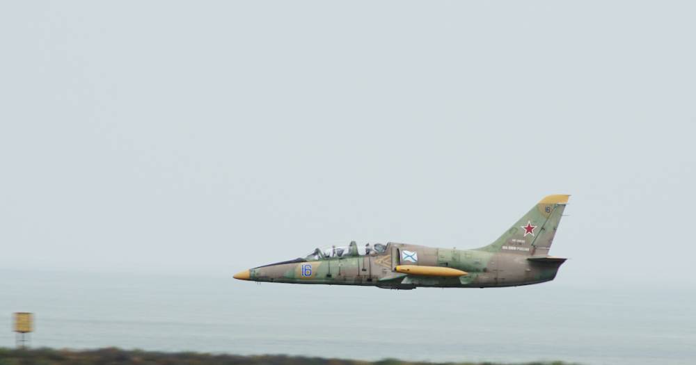 Найдены обломки военного самолёта Л-39, упавшего в Азовское море