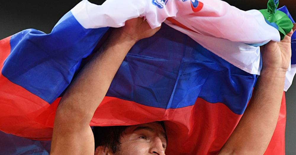 Российский борец Садулаев стал чемпионом мира