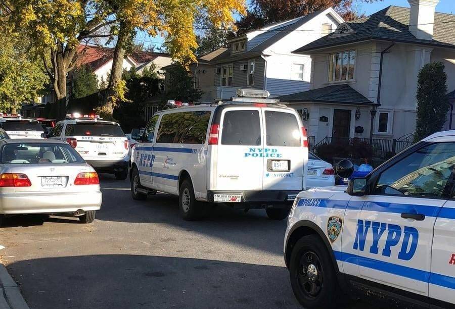 Возле синагоги в Бруклине задержали мужчину с ножами