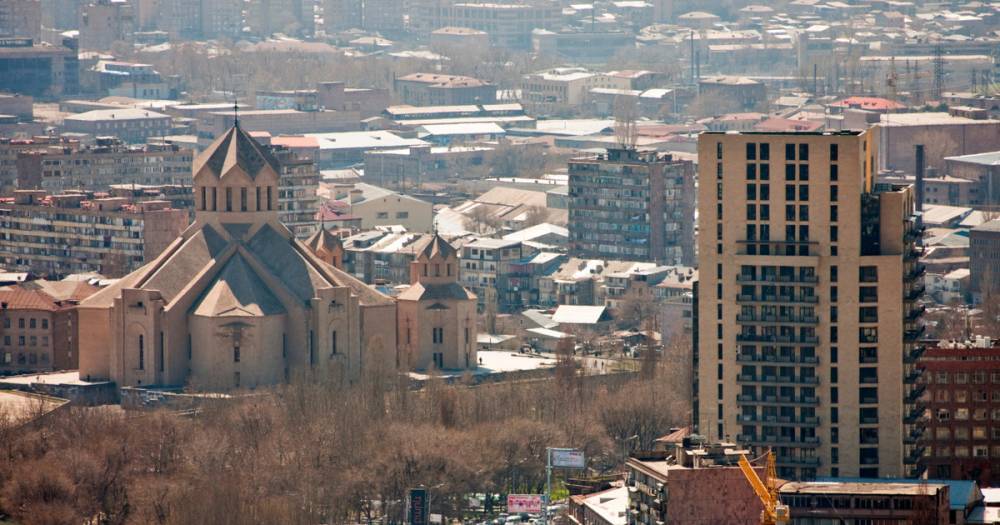 В Армении предложили помиловать треть заключённых