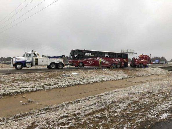 К югу от Мемфиса разбился туристический автобус: 44 пострадавших, 2 человека погибли