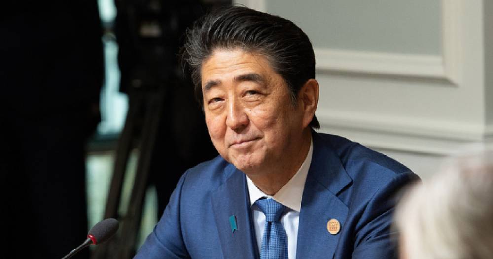 Абэ пообещал не размещать базы США на Южных Курилах в случае их передачи Японии