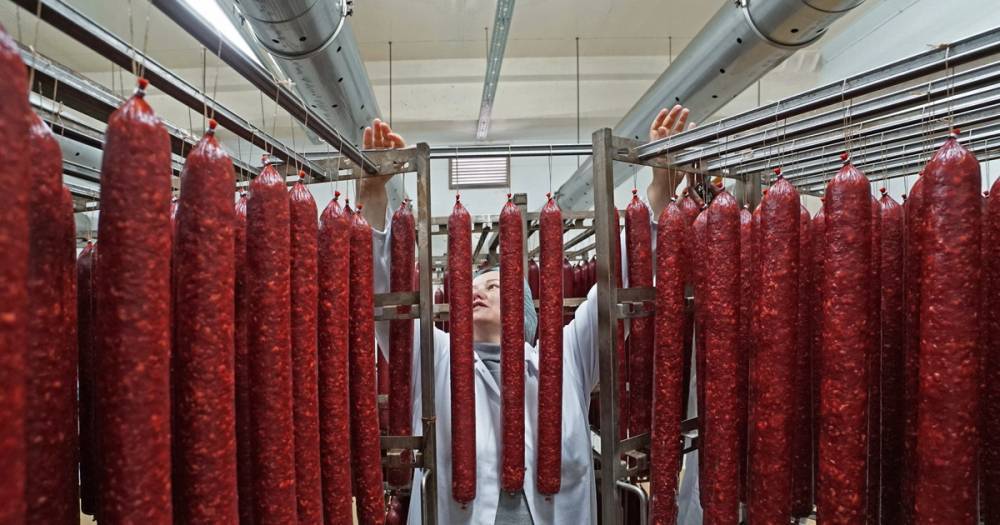 Предложение о налоге на колбасы и сосиски направлено в Минздрав