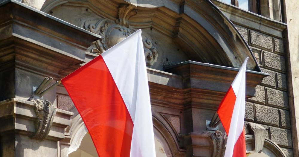 Правящая партия Польши не смогла победить на выборах мэра в крупных городах
