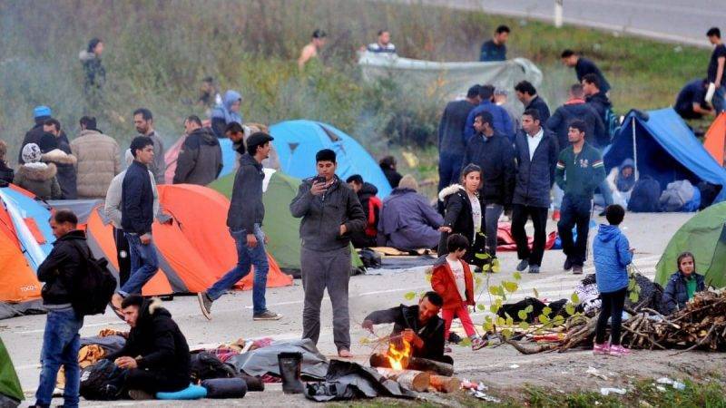 Около 20 тыс. вооруженных мигрантов готовятся ворваться в ЕС