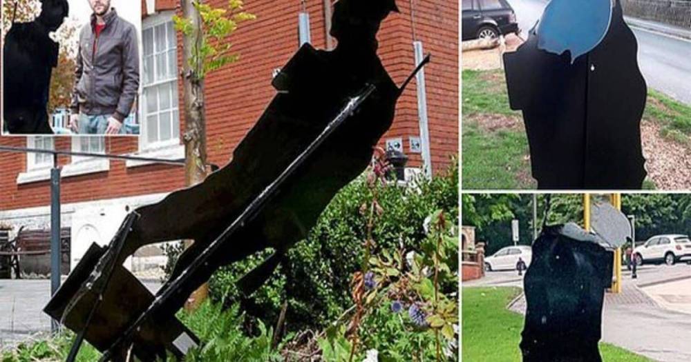 Атаке вандалов подверглись десятки статуй, созданных в память о павших героях войны