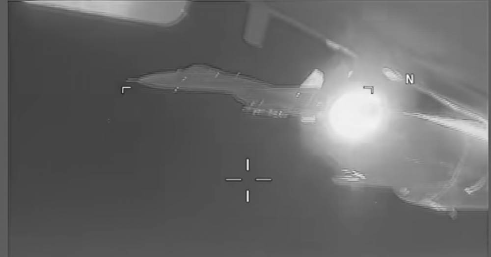 Минобороны: Су-27 сопровождал американский самолёт на безопасном расстоянии