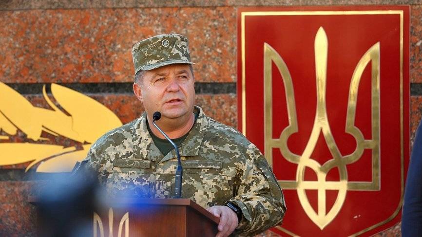 Глава Минобороны Украины ответил на обвинения в «сдаче Крыма»