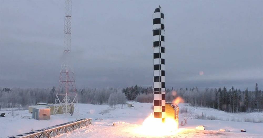 Глава Генштаба РФ рассказал об испытаниях баллистической ракеты "Сармат"