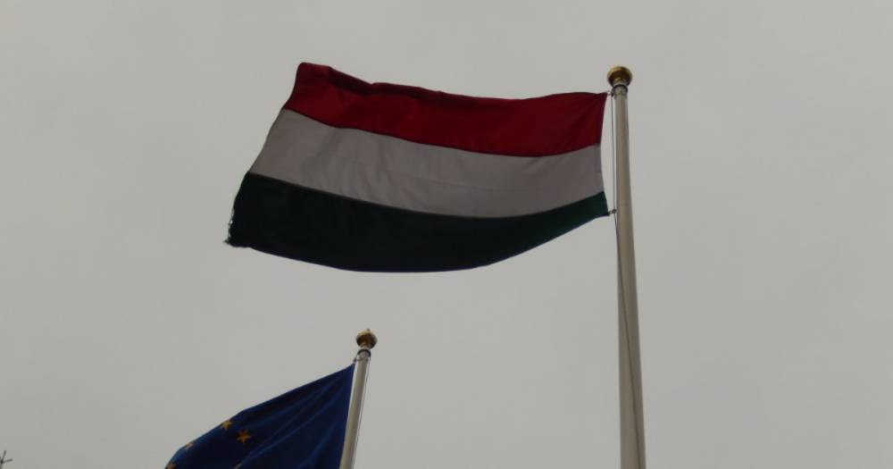 МИД Венгрии: Украина наносит удар в спину Европе