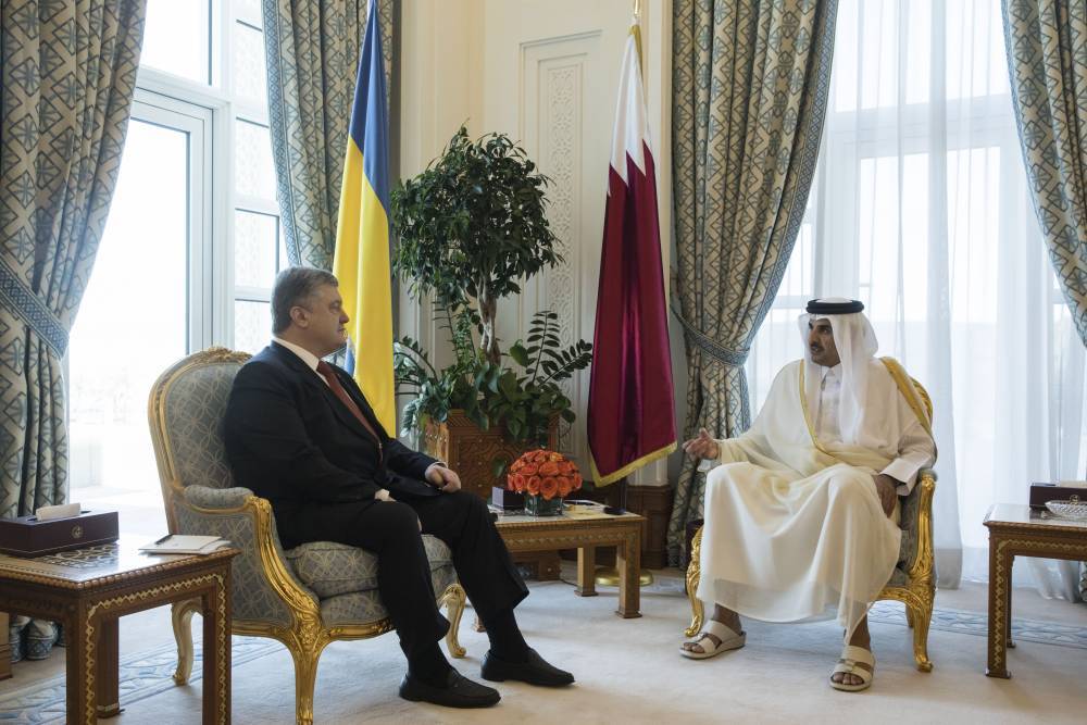 Порошенко заявил о готовности Катара поставлять СПГ на Украину