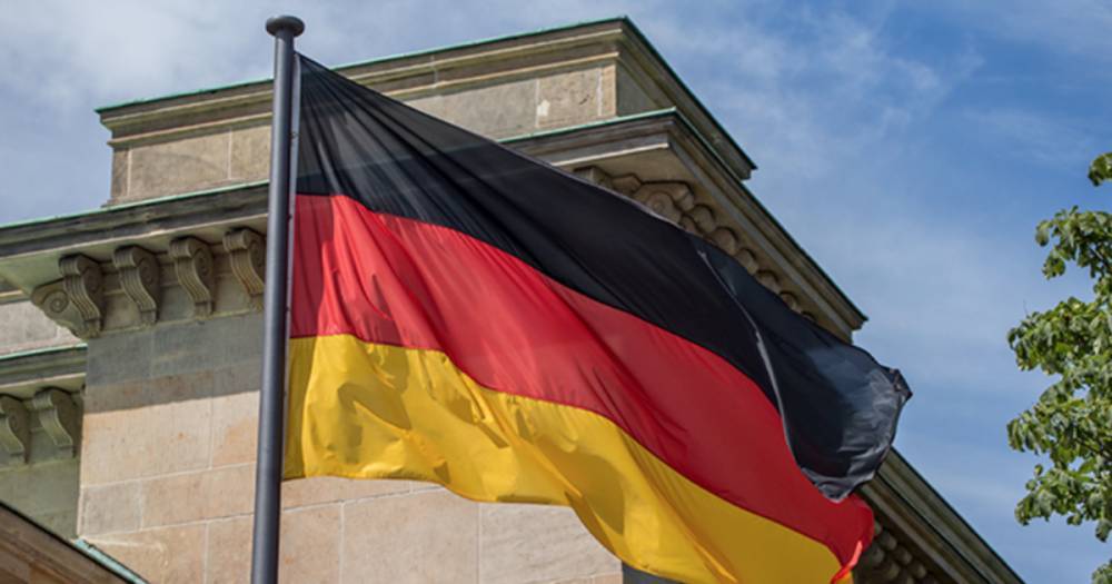 В Германии хотят сделать гимн страны "бесполым"