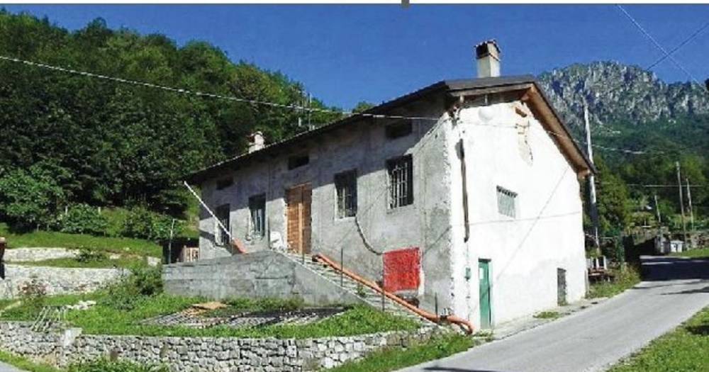 В Италии покупатель дома обнаружил в нём умершего почти год назад хозяина