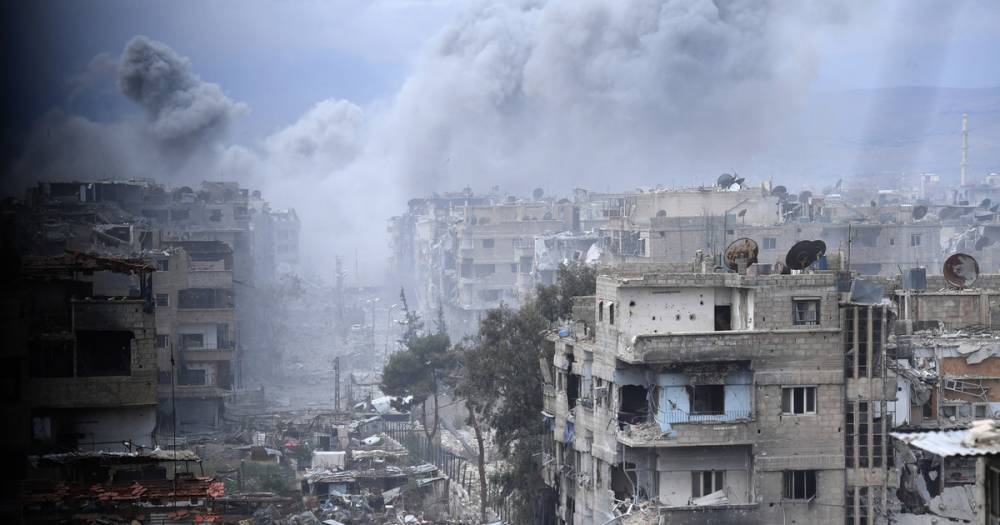 Сирийские сапёры обнаружили более 60 взрывоопасных ловушек в лагере Ярмук