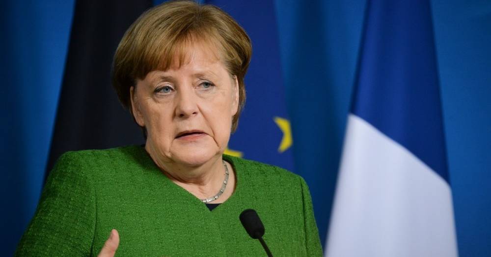 Меркель заявила, что Германия продолжит уважать соглашение по Ирану