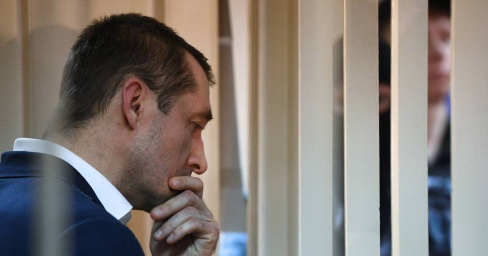 СКР не сообщал адвокату Захарченко о похищении части изъятых денег полковника