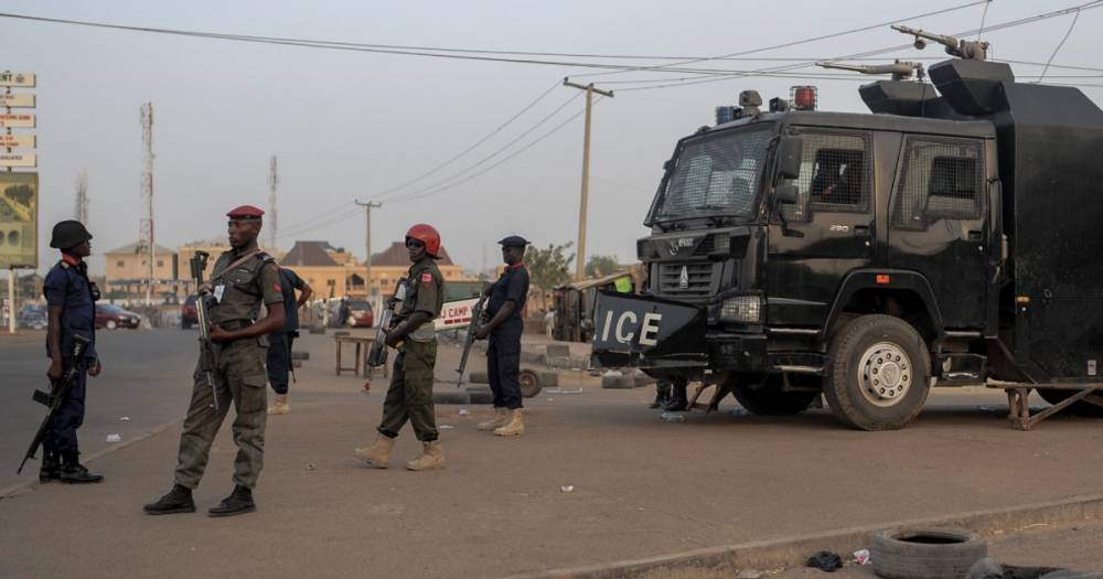 СМИ: В Нигерии при нападении боевиков на деревню погибло более 40 человек