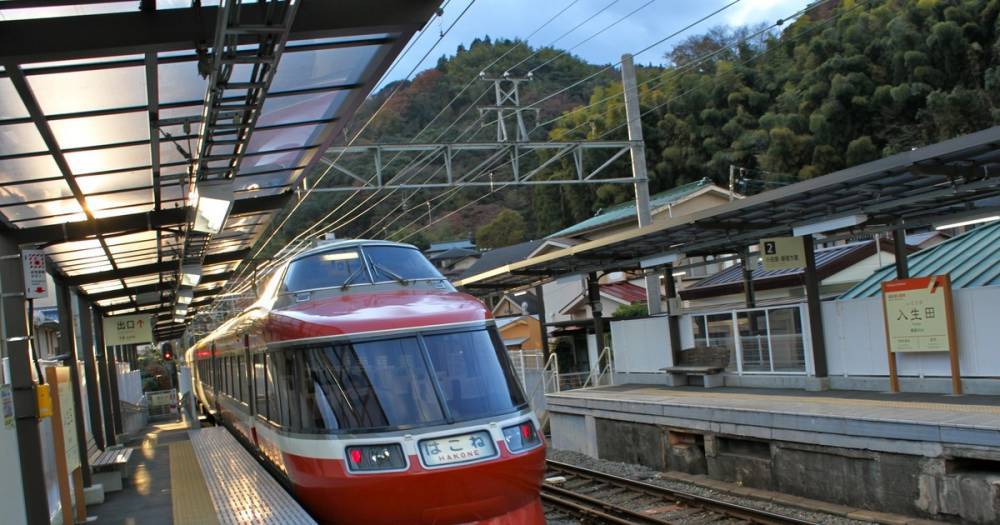 В Японии остановлено движение поездов и метро из-за землетрясения