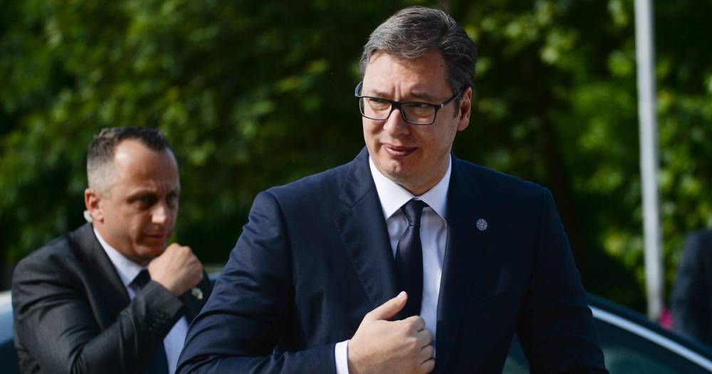 Президент Сербии сравнил признание Крыма российским с выстрелом себе в ногу
