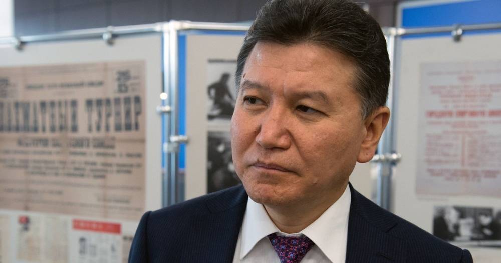 Комиссия по этике отстранила от должности главу FIDE Кирсана Илюмжинова