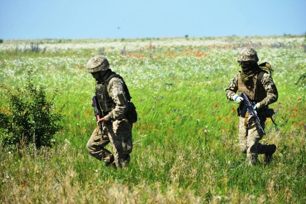 Обострение в Донбассе: в районе Дебальцево засекли новые отряды украинских силовиков
