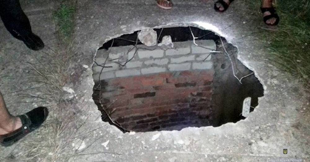 Под Харьковом в канализации нашли тело бойца батальона "Донбасс"