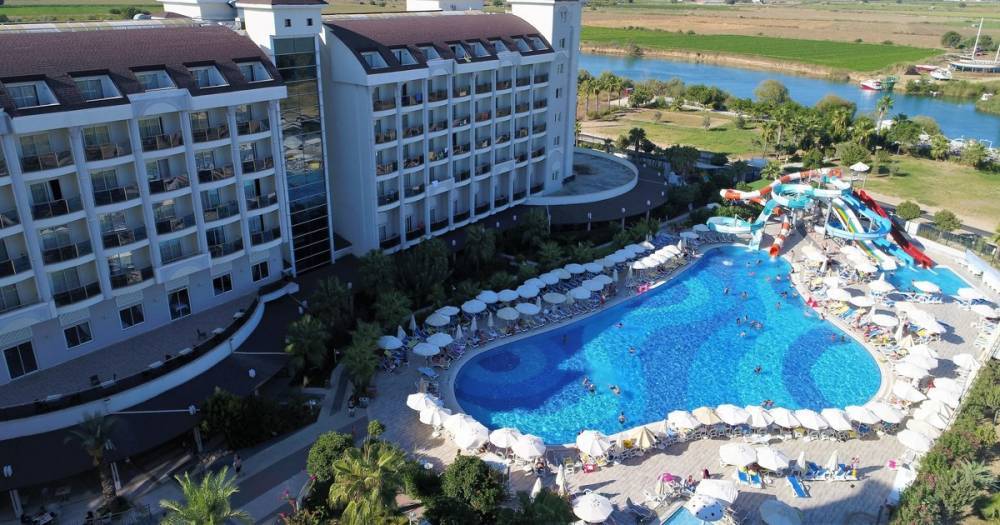 Турецкий отель намерен судиться с россиянкой, заявившей об избиении детей