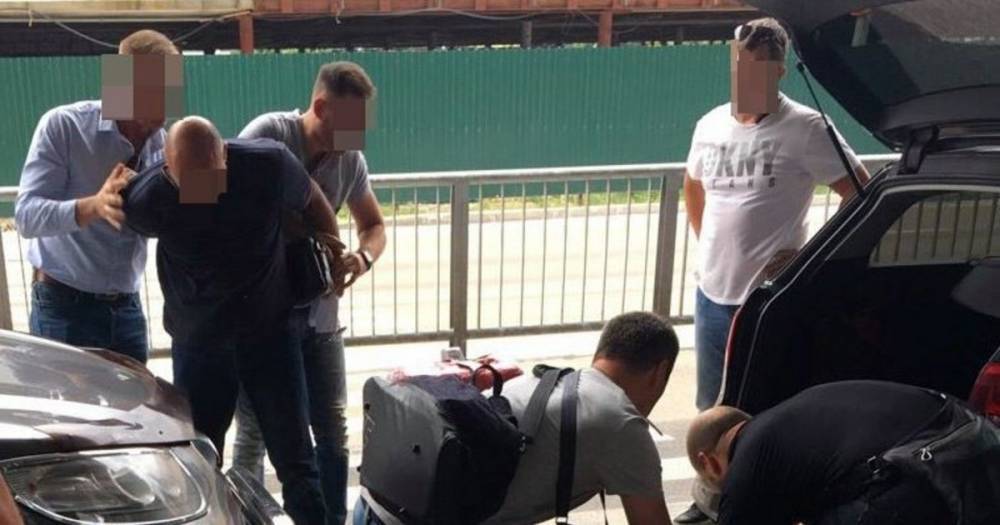 В аэропорту Киева полиция скрутила наркоторговцев с кокаином на миллион долларов