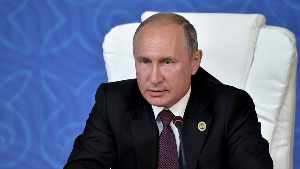 Путин пока не давал поручений по ответу России на новые санкции США — Песков