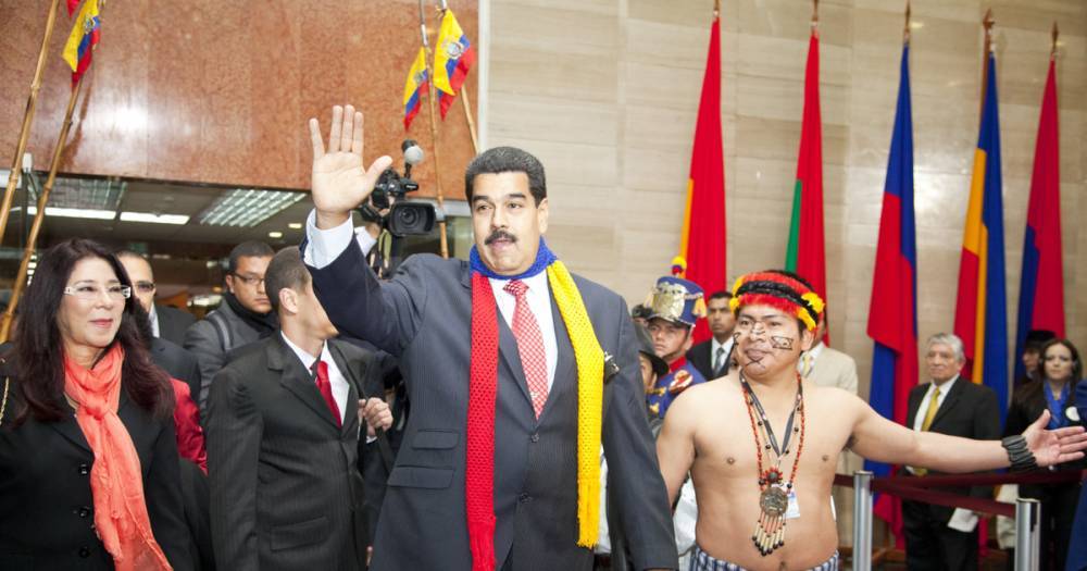 Мадуро поднял минимальную зарплату в Венесуэле в 60 раз