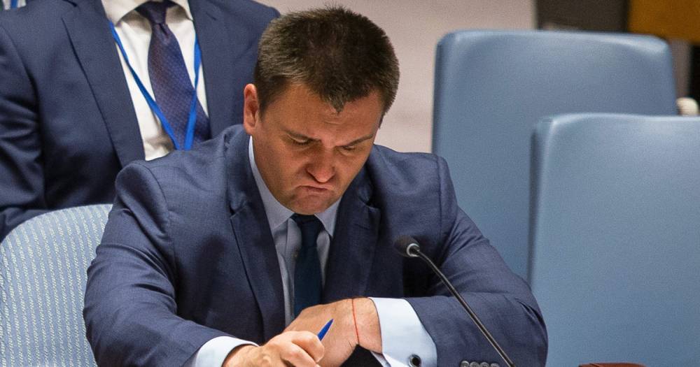 "Рискуем оказаться нигде". Климкин назвал позорными итоги аналога ЕГЭ на Украине
