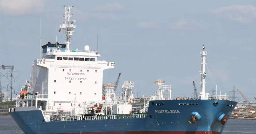 У берегов Африки пропал танкер с грузино-российским экипажем